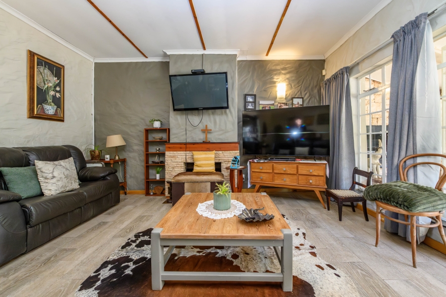 4 Bedroom Property for Sale in Vanes Estate Eastern Cape